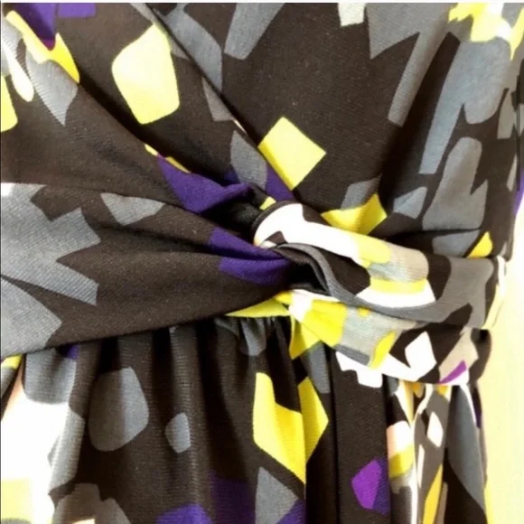 Liz Lange Maternity Tie Waist Surplice Dress | M - Picture 4 of 6